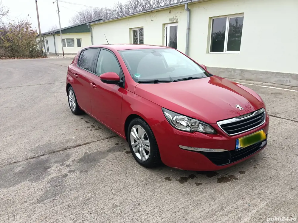 Vând mașină personală Peugeot 308 2014
