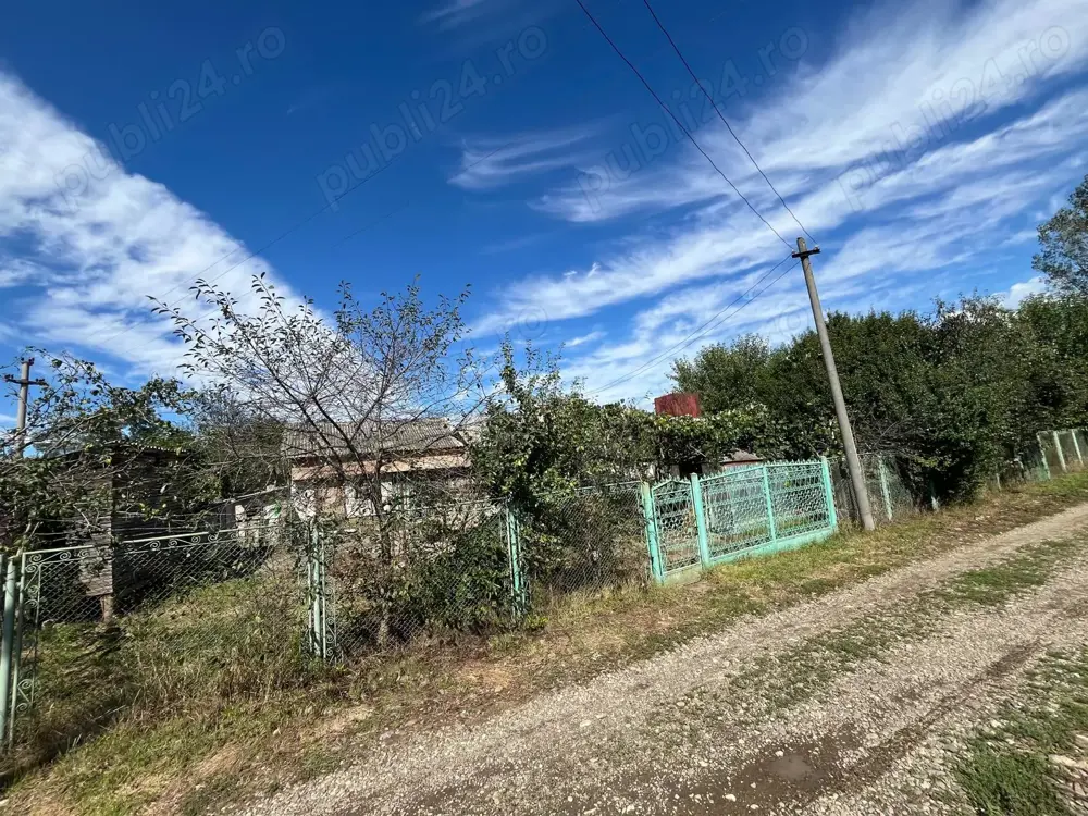 3400 mp teren intravilan Dragomiresti