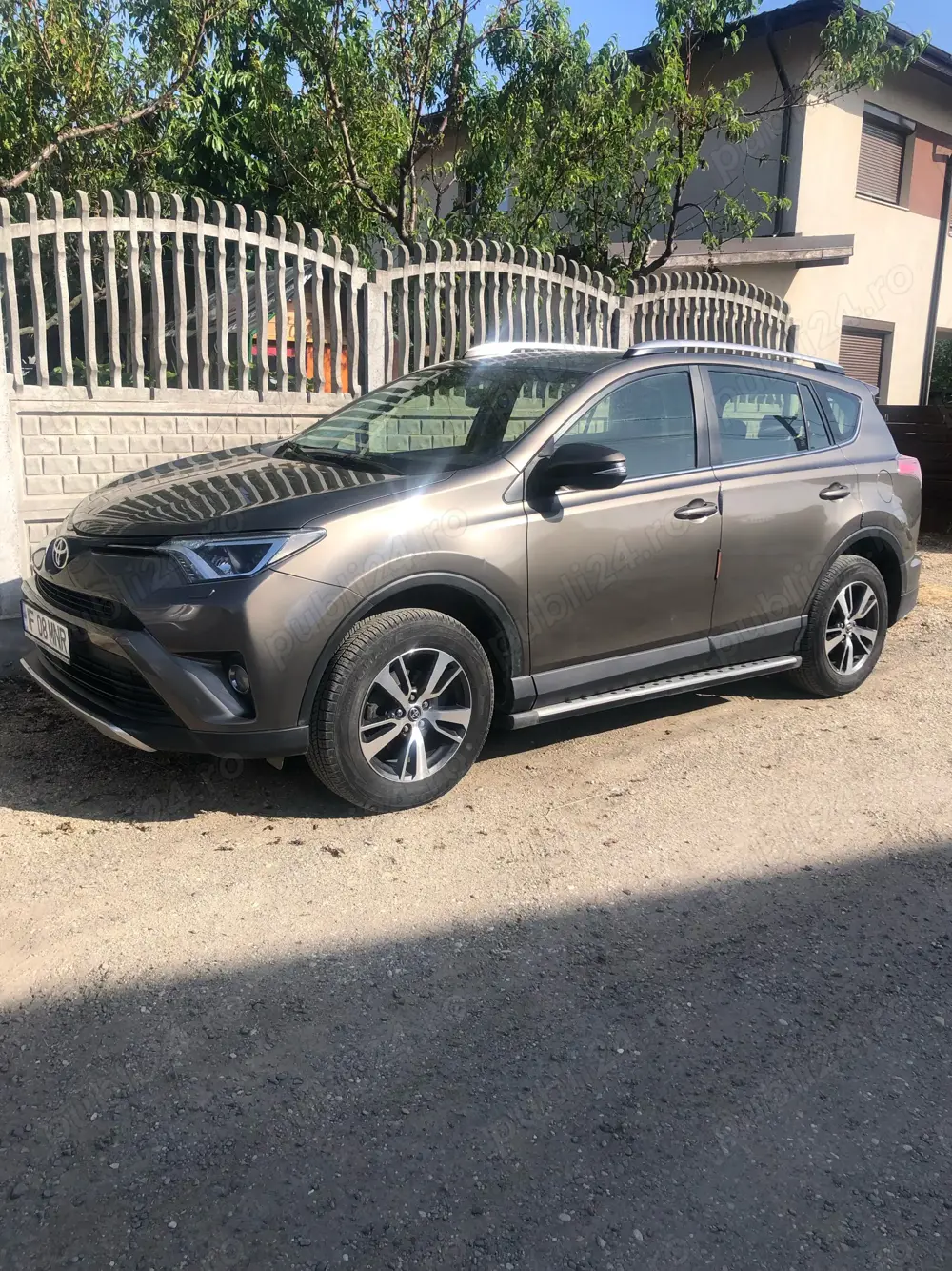 Toyota RAV4 50000 km reali, primul proprietar  Toyota RAV4 50000 km reali, primul proprietar