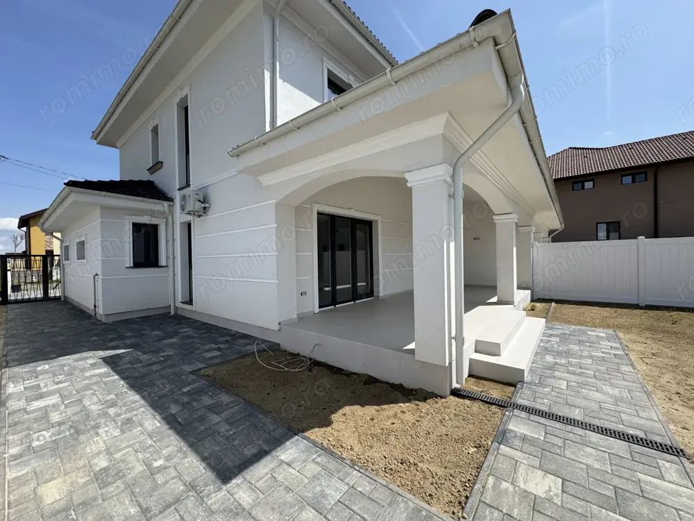 Casa cu 5 camere, 3 bai si garaj in Dumbravita 