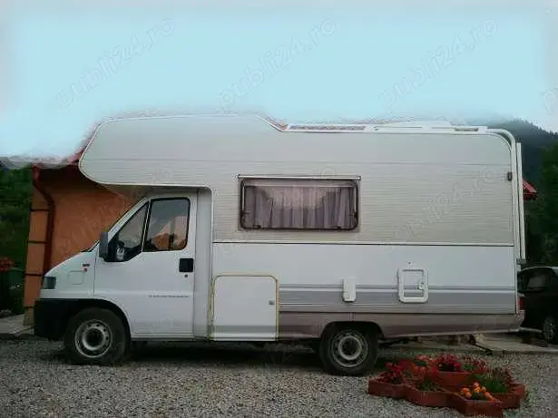 Vînd Autorulotă  Fiat Ducato 1,9 TD 