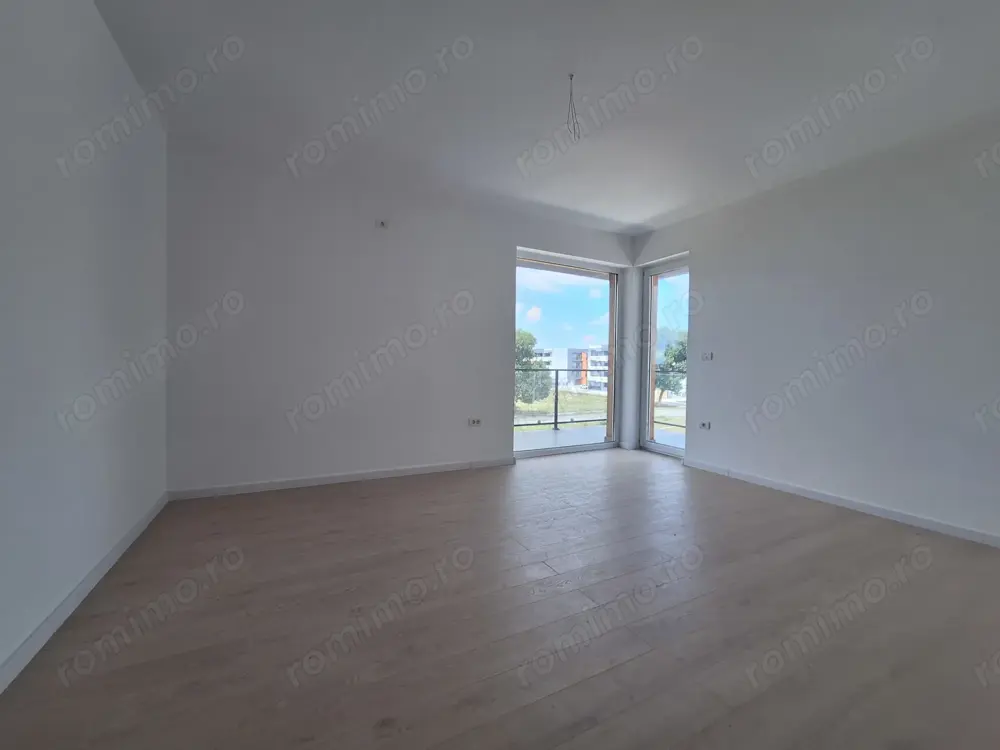 EtaJul 2. Model decomandat, spatios, 56 mp utili si terasa de 14 mp.