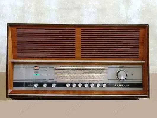 Radio GRUNDIG Type RF 160 STEREO Staßfurt VEB RFT Super Rienzi 8E156