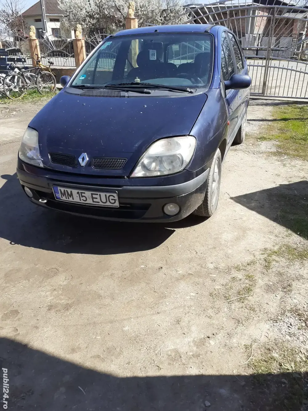 vând renault scenic 1