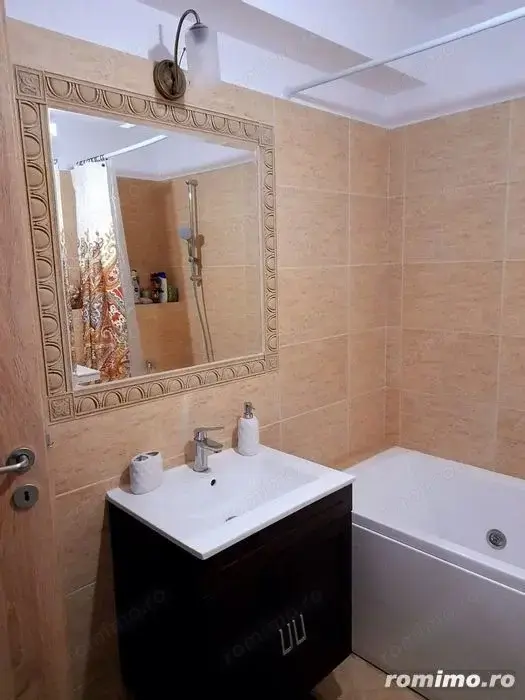 1 camera zona Bulevardul Cetatii 240e