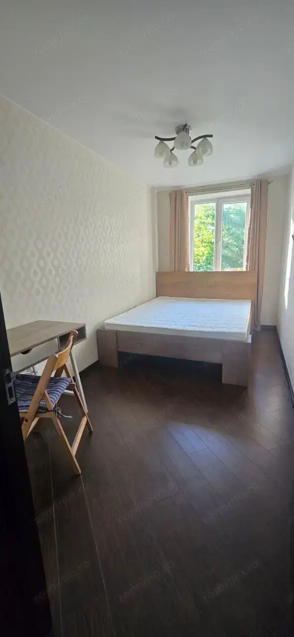 De vanzare apartament cu 3 camere Bucovina