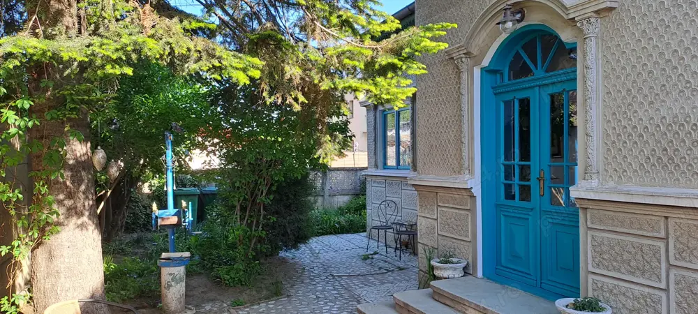 Teren 436mp cu casa in Bucurestii Noi, cu deschidere dubla la 2 strazi paralele