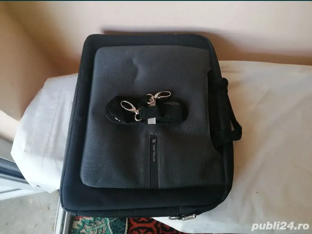Geanta pentru laptop