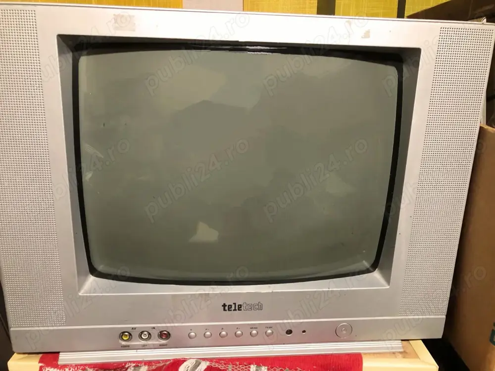 Teletech TV si Daewoo diagolana 33 cm cu telecomanda originala