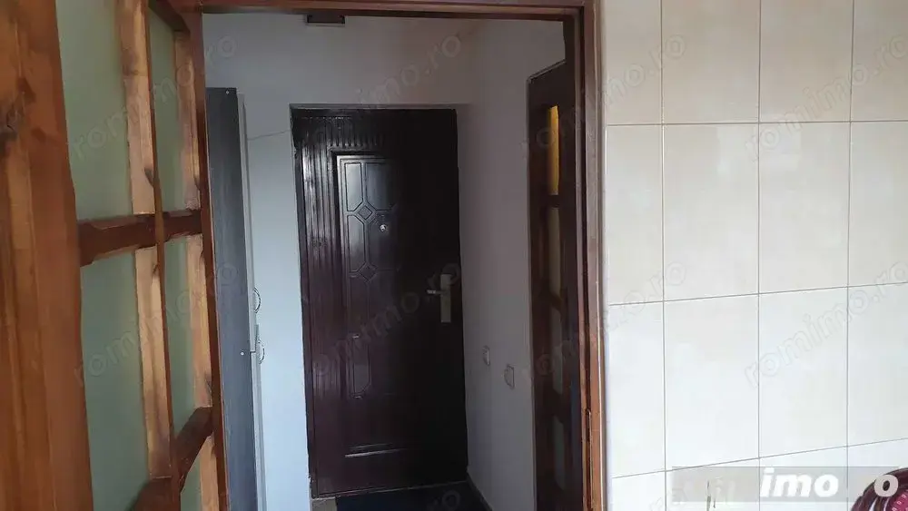 Apartament o camera zona Buziasului 