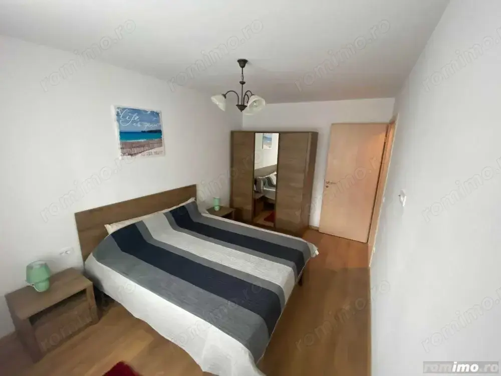 2 camere situat in Circumvalatiunii colt cu Gheorghe Lazar