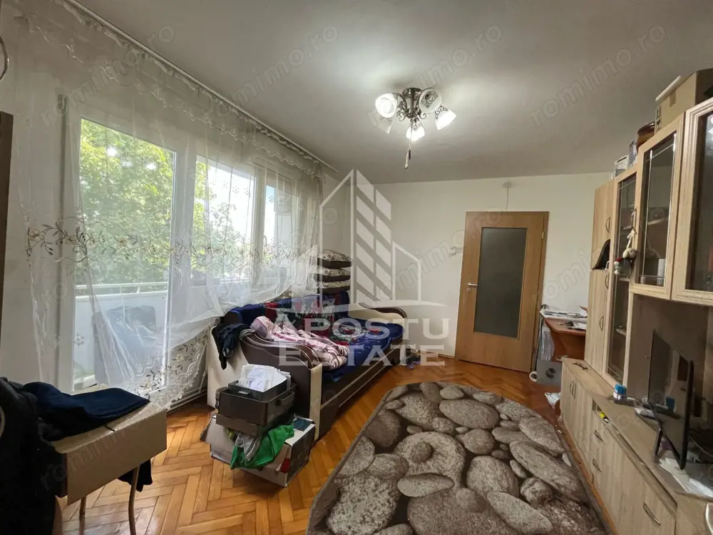 Apartament cu 2 camere, semidecomandat, conf 1, zona Sagului