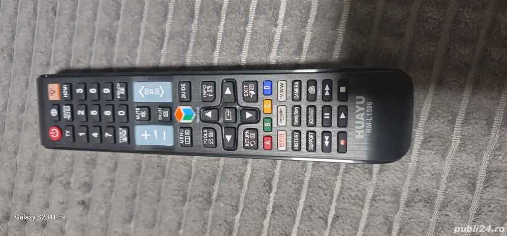 Vând două telecomenzi universale Samsung 