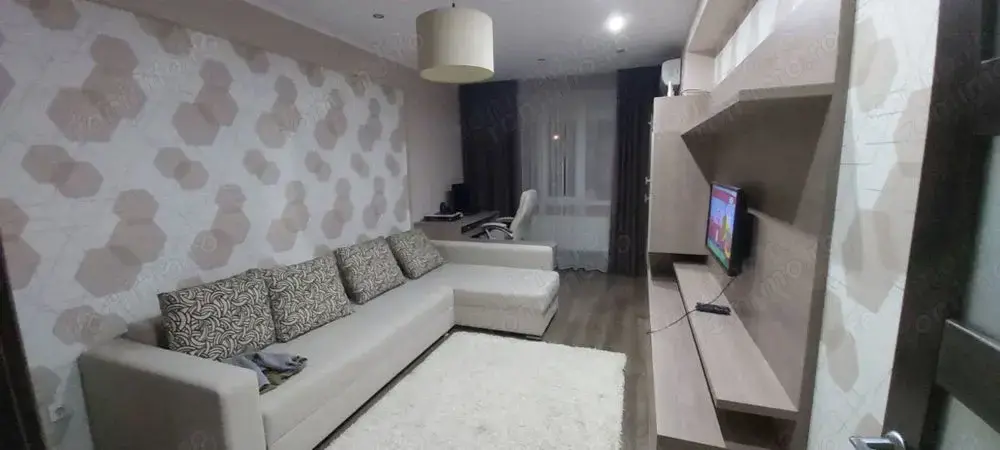 Apartament o camera in zona Dambovita de vanzare 