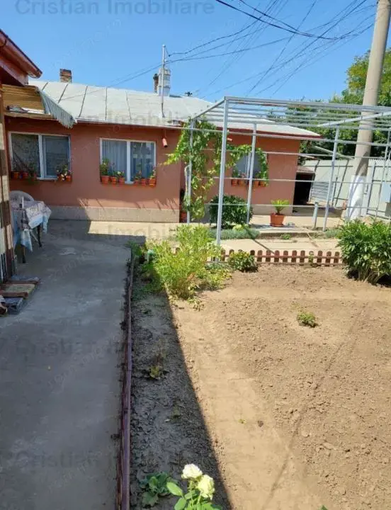 Brailita Casa pt. 2 familii, 130mp construiti, teren=250mp, deschidere 14m Brailita Casa pt. 2 familii, 130mp construiti, teren=250mp, deschidere 14m