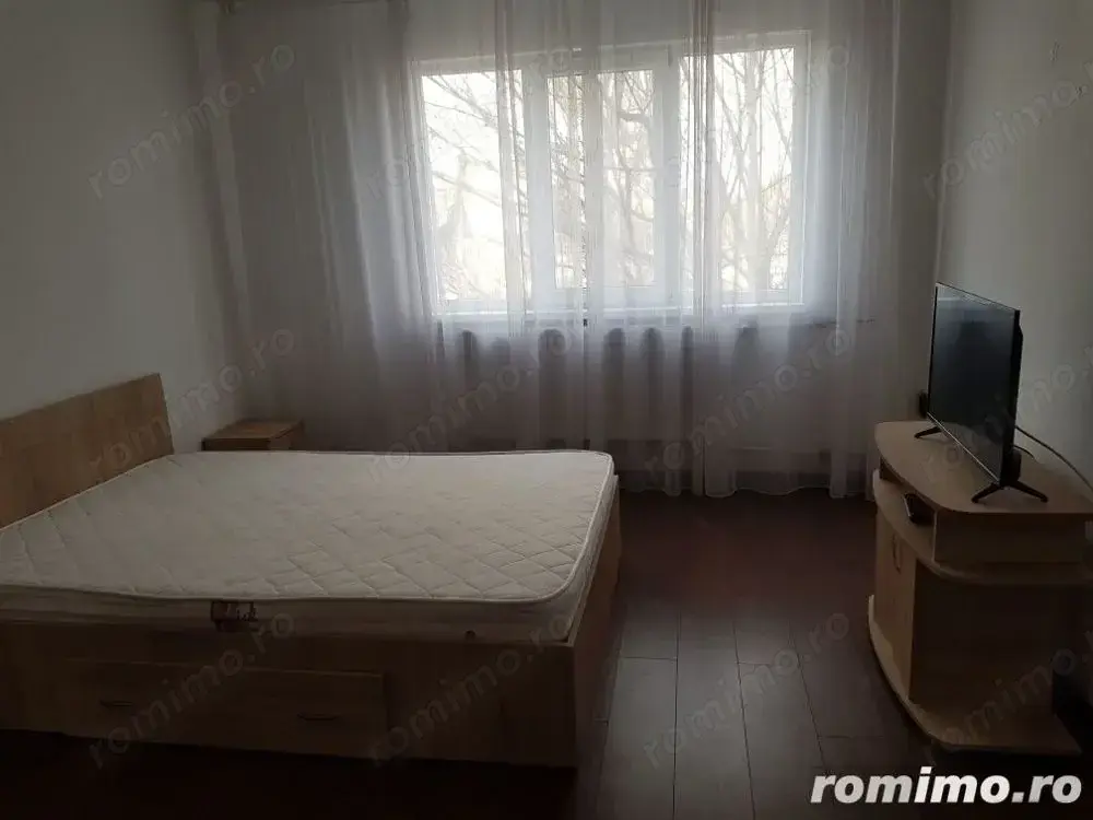 1 camera zona Calea Lipovei