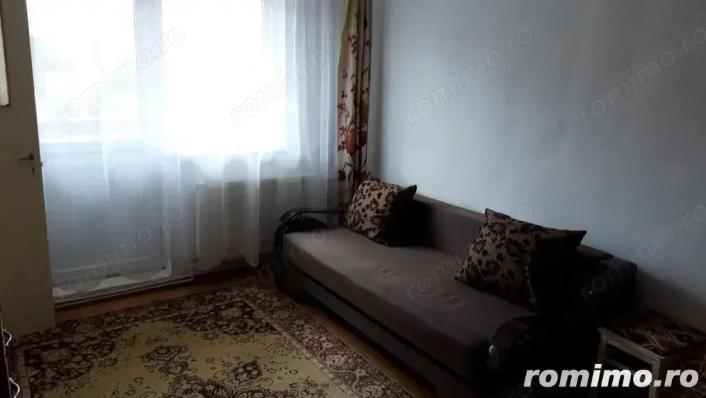 Inchiriez garsoniera in zona Dacia 