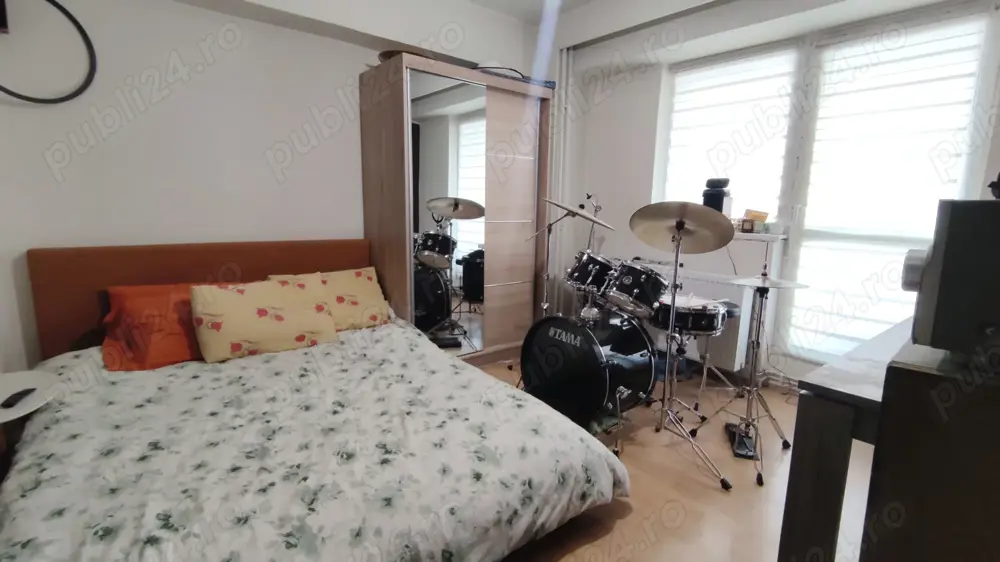 Apartament spațios 3 camere 80 mp + balcon 24 mp, Piața Mărăști