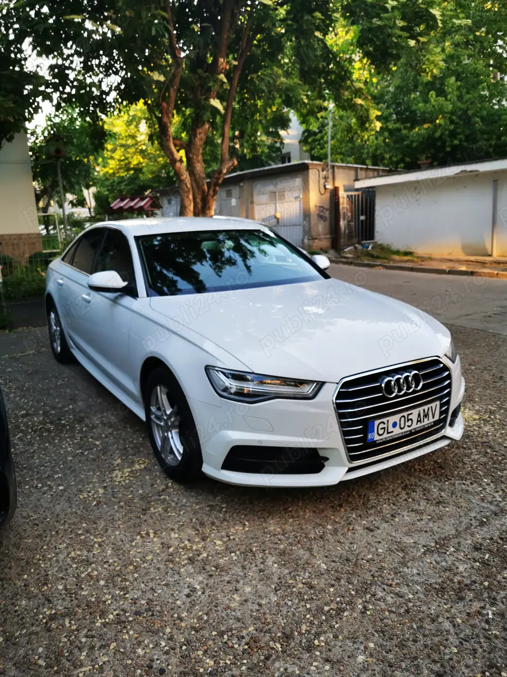 Audi A6-C7.