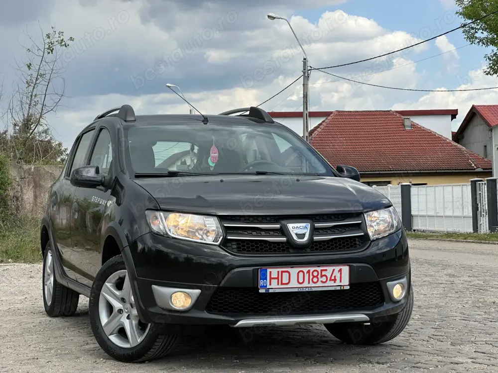 Dacia Sandero Stepway*benzina*clima*2016 luna 06*navi*factura+fiscal !