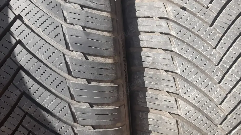 Vand anvelope michelin 225 50 17 toate anotimpurile