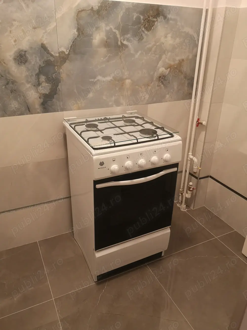 Aragaz Metalica F4, 4 arzatoare, alb, nou, nefolosit, garantie, pret fix.