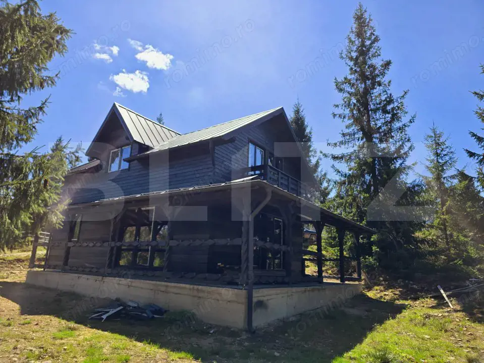 Cabană modernă în Mărișel, 4 dormitoare, teren de 1000mp