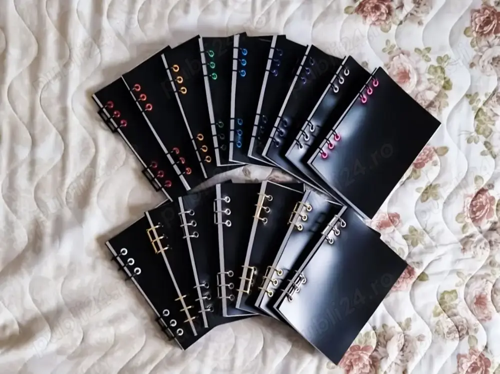 Caiete Mecanice A5 Cu Refill Rezerve Foi - Basic Negru si Detalii Metalice Colorate