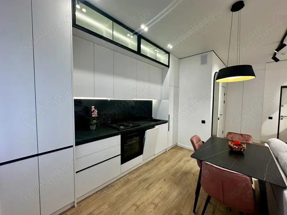 1 camera in zona Buzias