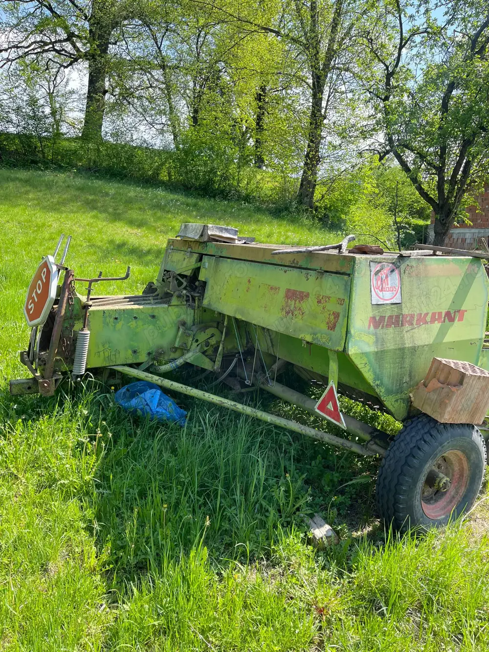 Vând balotiera pătrată! 