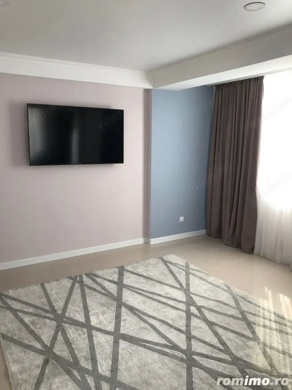 3 camere in Dumbravita 