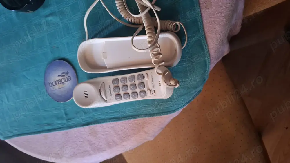 Vând telefoane model vechi