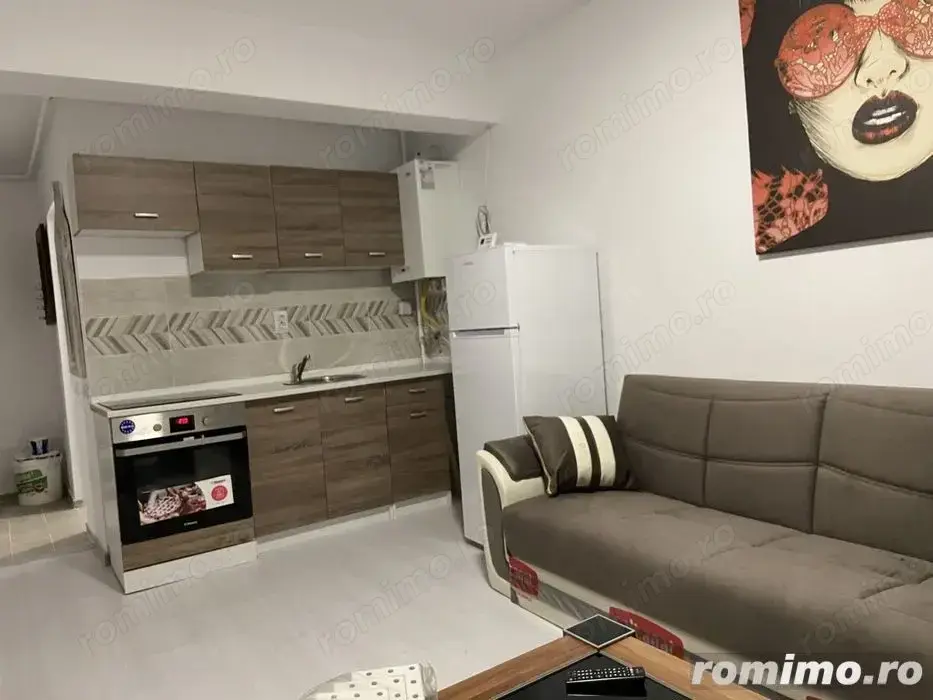 apartament cu 3 camere Lipovei 