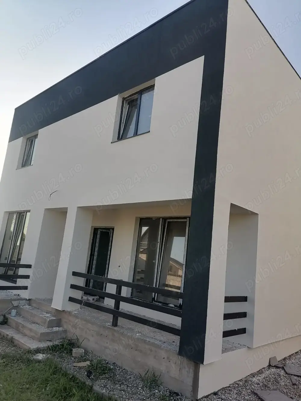 Casa de vanzare la cheie-preț de apartament 