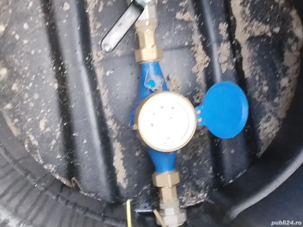 ELECTRICIAN  INSTALATOR