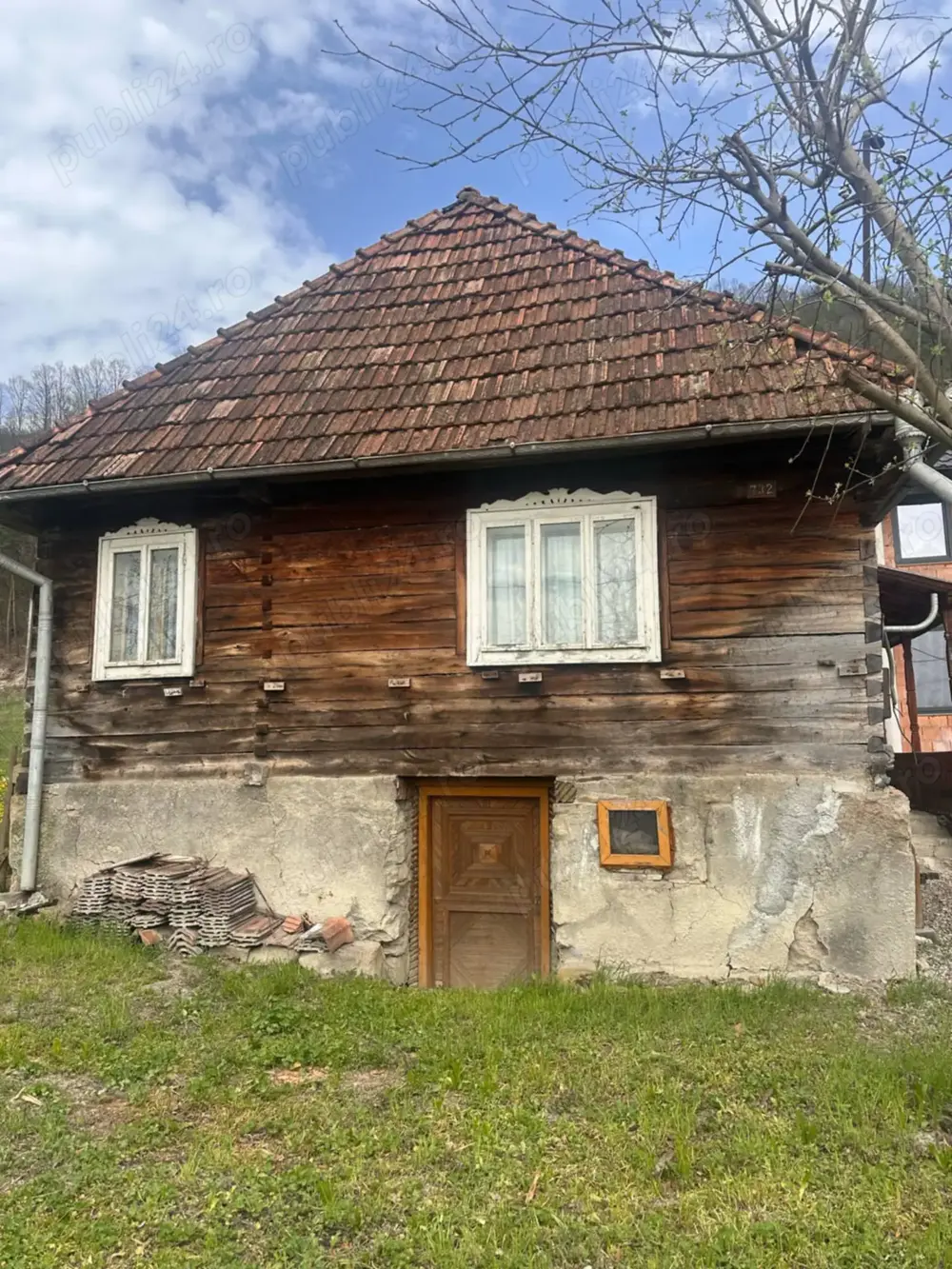 Casa din lemn de vanzare