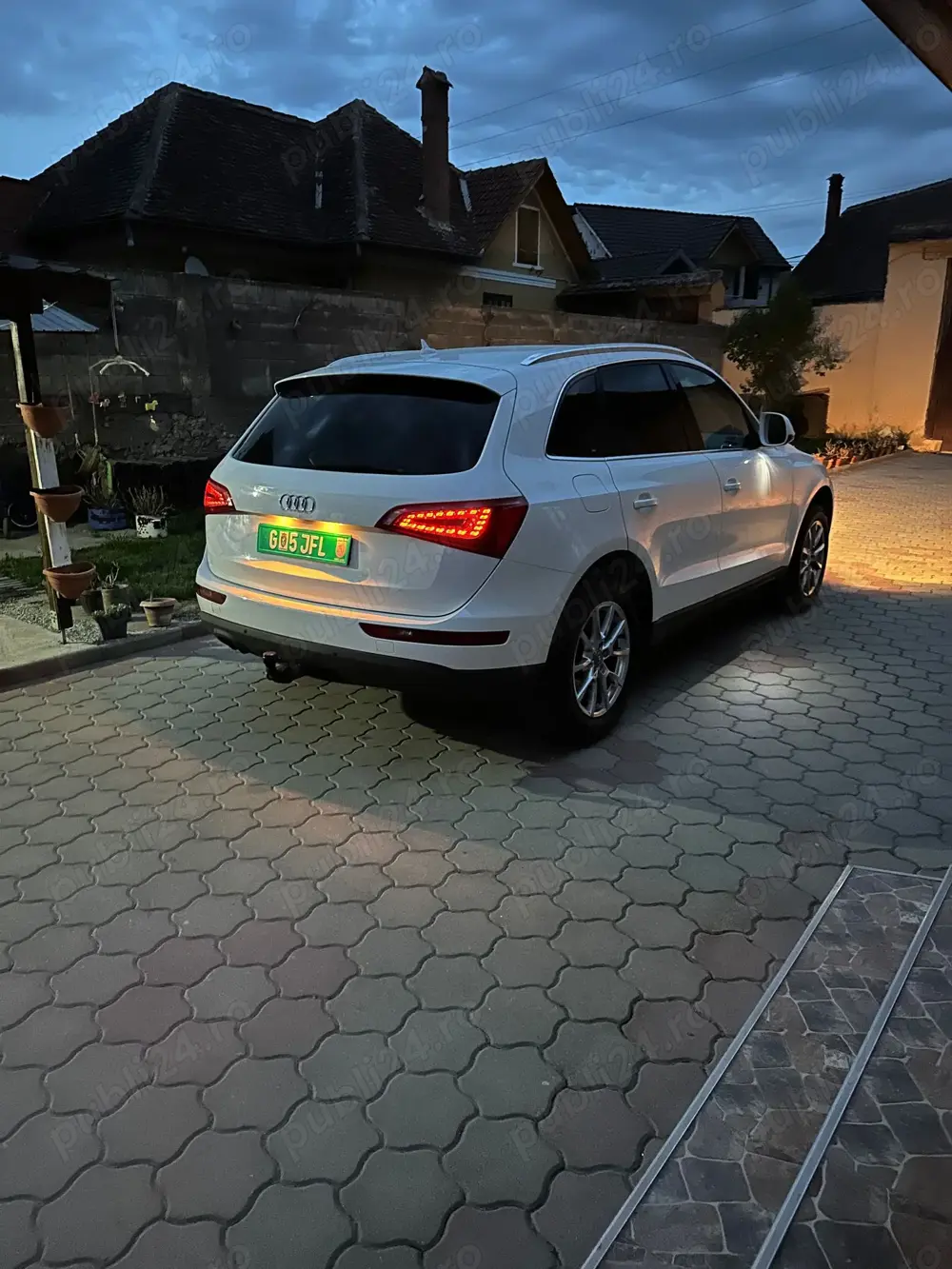 Audi Q5 170 CP automat 2010