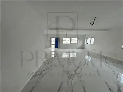 Duplex rafinat- zona excelenta - finisaje deosebite - despartit prin camera tehnica - parter SAD