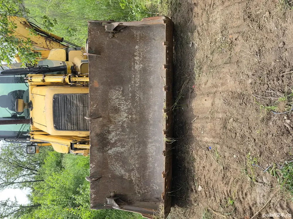 Hidromek 102b buldoexcavator cupa multimunctionala 2005