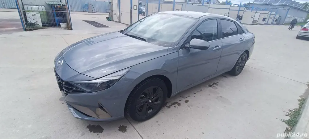 Hyundai Elantra  Hyundai Elantra