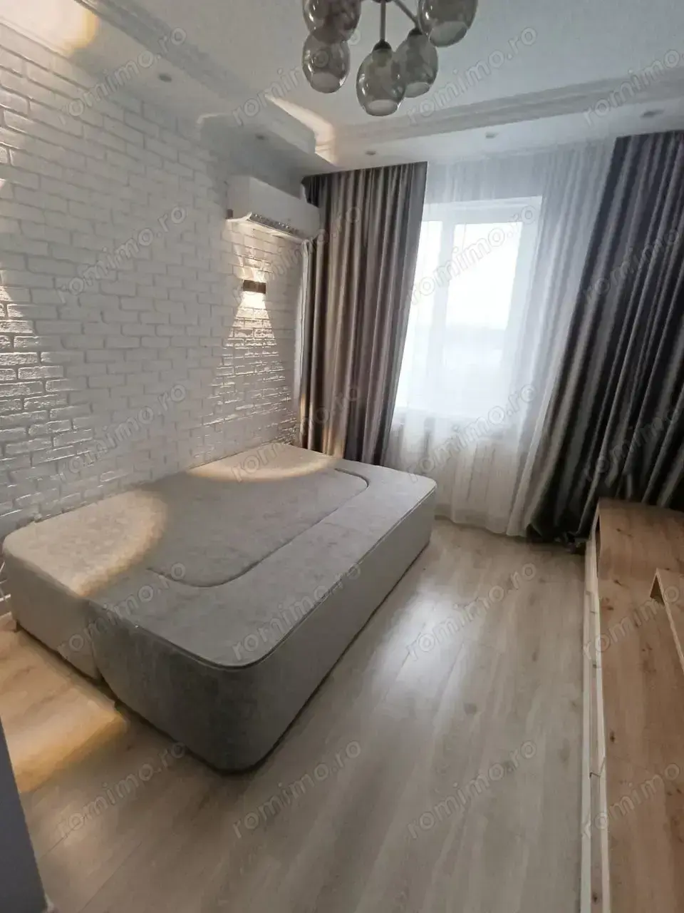 Garsoniera de inchiriat Coresi