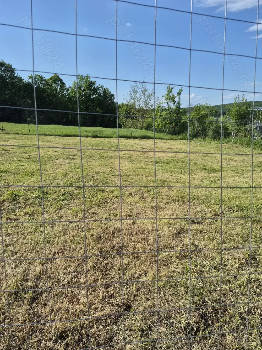 Vând teren intravilan 