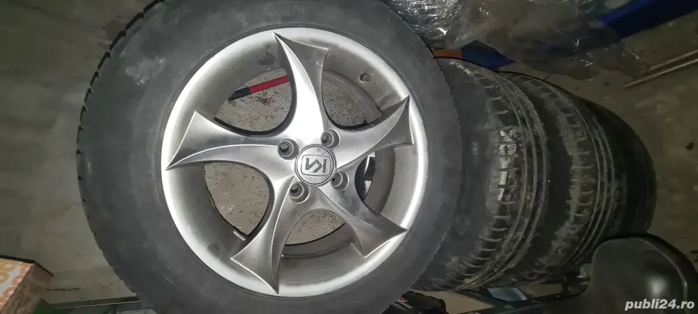  vând jante r15 aliaj 