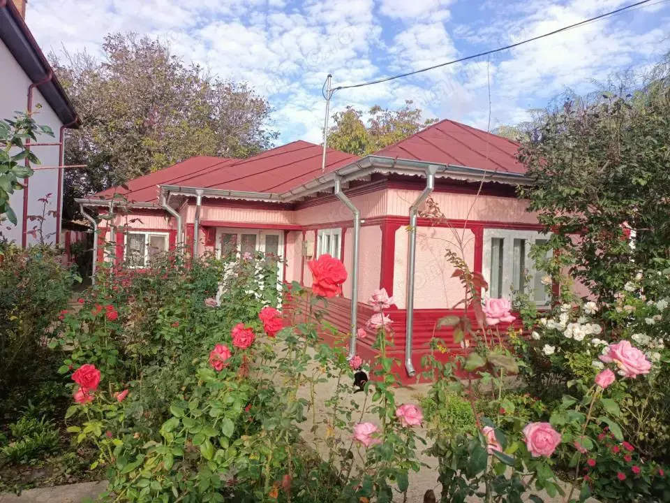 Casa 4 cam 120m utili teren 1000 mp Mobilata Chiscani