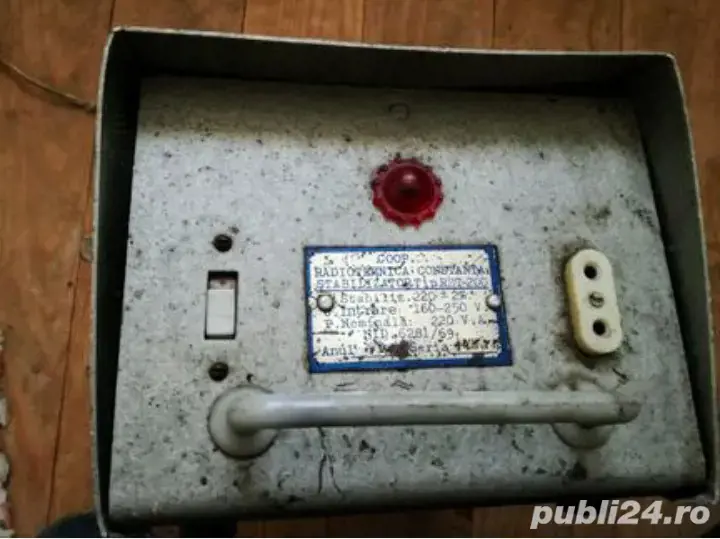 Stabilizator tensiune tip RST-200