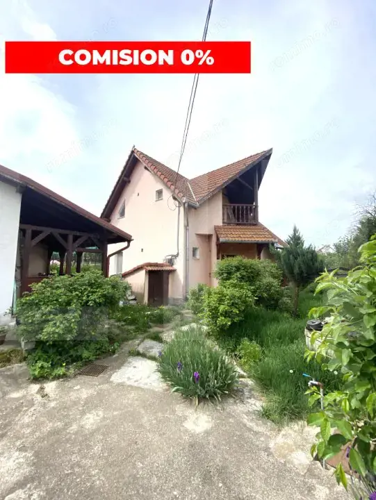 Casă spațioasă, de vanzare, cu 5 camere, 180 mp, zona exterior sud