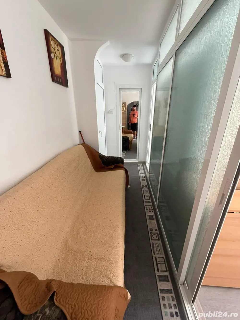 Vând apartament  Vând apartament