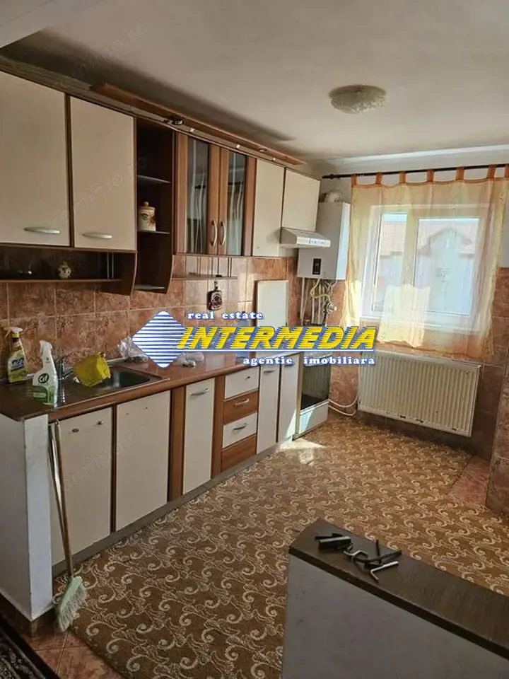 Apartament 3 camere 70 mp cu Balcon de Vanzare in Ampoi 1 Alba Iulia 