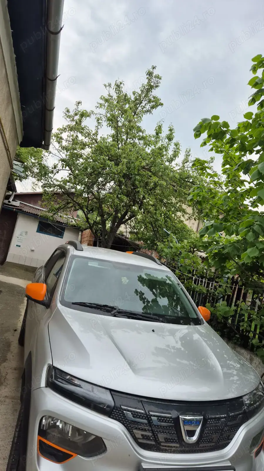 Vand dacia Spring in stare buna