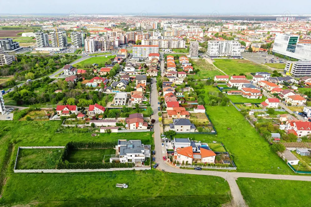 Teren intravilan zona Torontalului